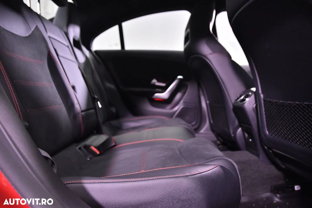 Mercedes-Benz CLA 250 e 8G-DCT AMG Line - 12