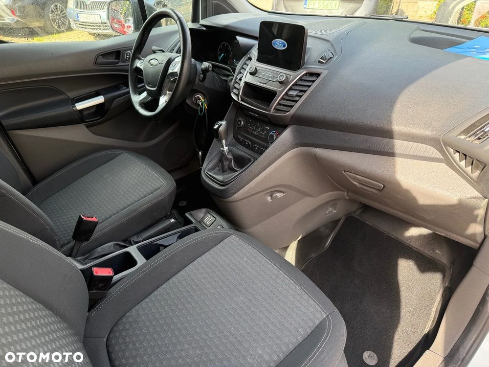 Ford Transit Connect - 14