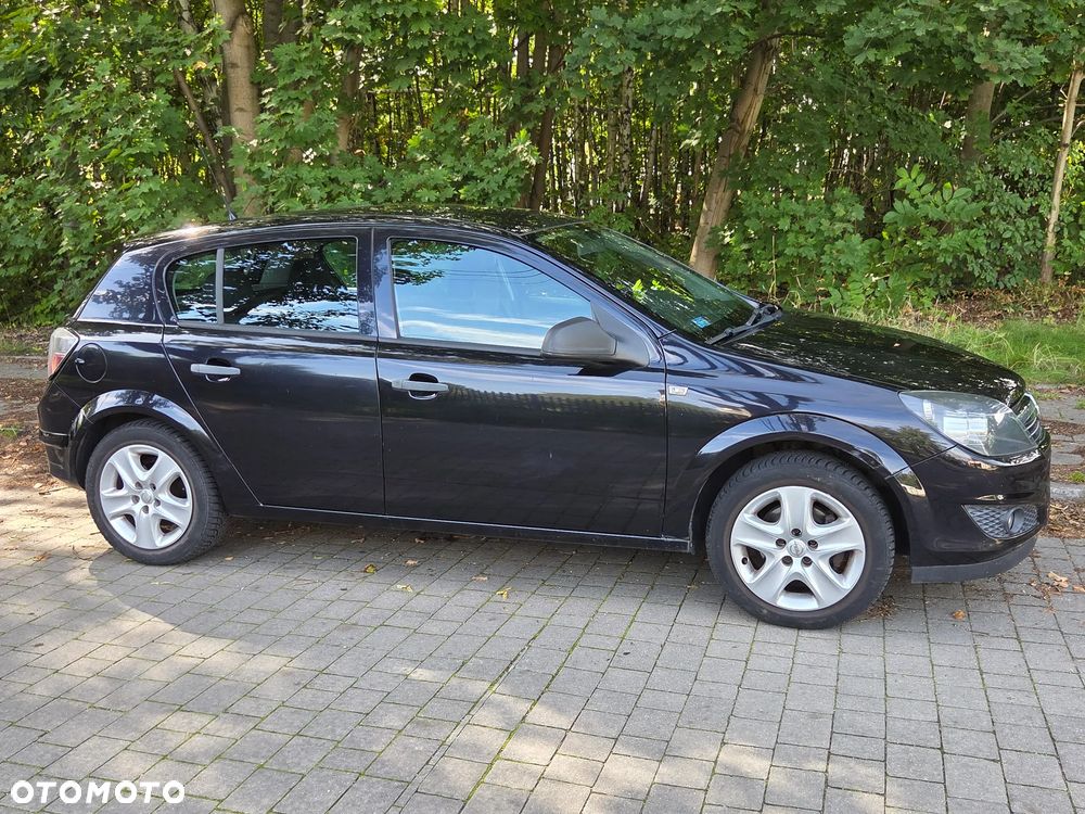 Opel Astra 1.6 Enjoy - 4