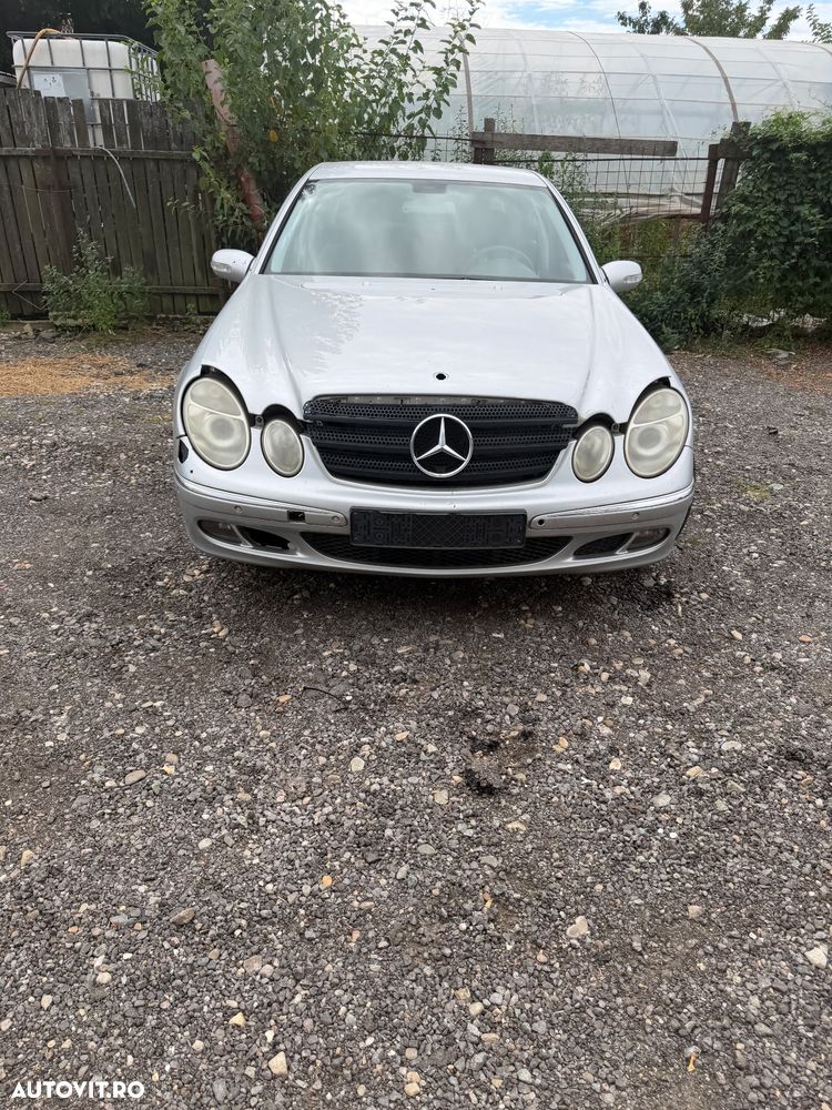 Mercedes-Benz E 200 KOMPRESSOR Automatik Elegance - 1