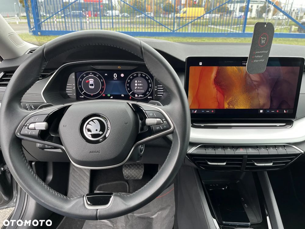 Skoda Octavia 1.5 TSI mHEV Selection DSG - 13