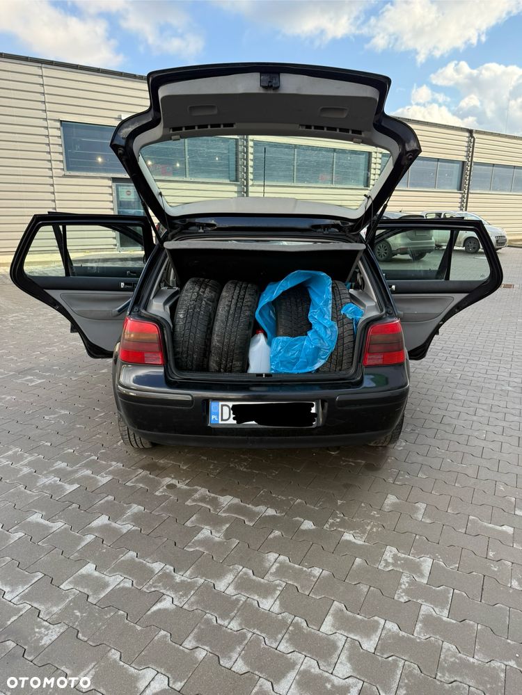 Volkswagen Golf 1.6 Highline - 16