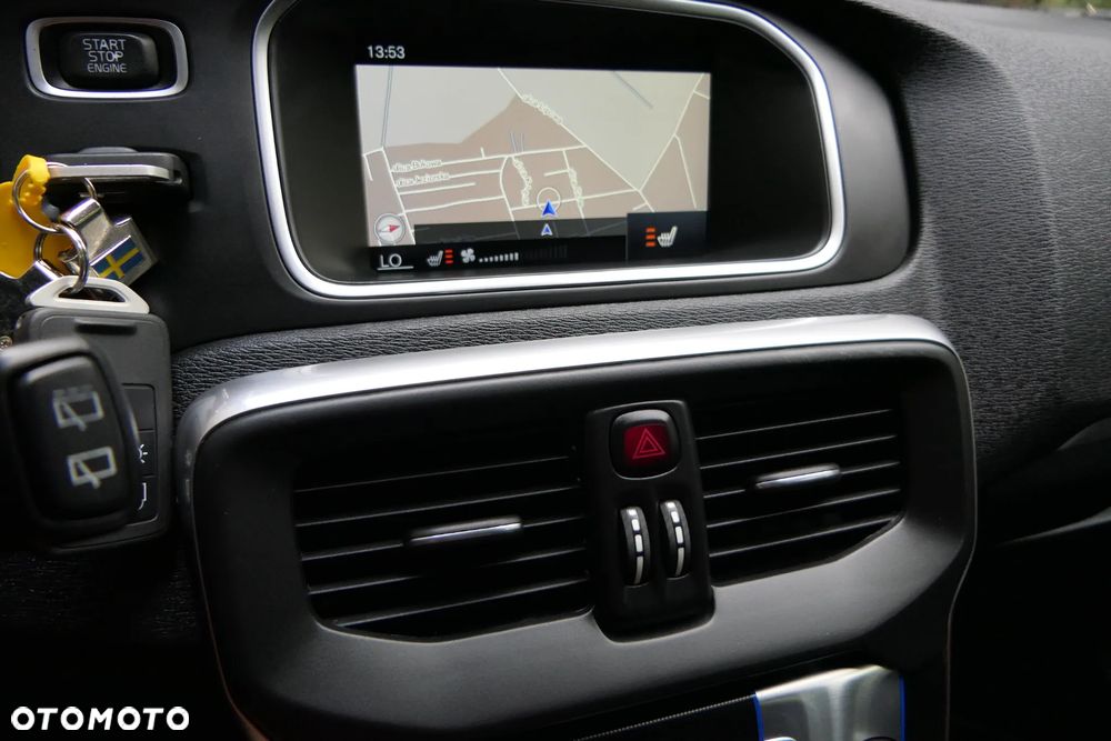 Volvo V40 D2 RDesign - 21