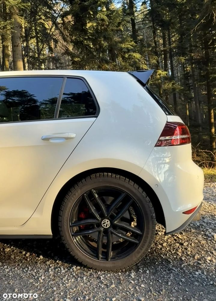 Volkswagen Golf 2.0 TSI BMT GTI Performance DSG - 4