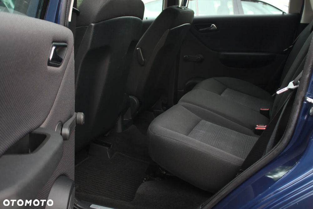 Mercedes-Benz Klasa A 180 BlueEFFICIENCY Elegance - 8