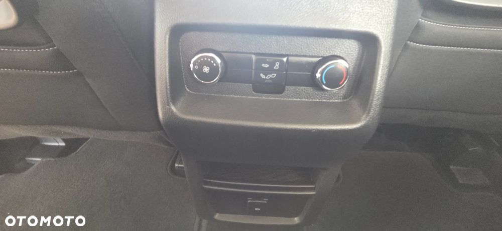 Ford Galaxy 2.0 TDCi Titanium - 33