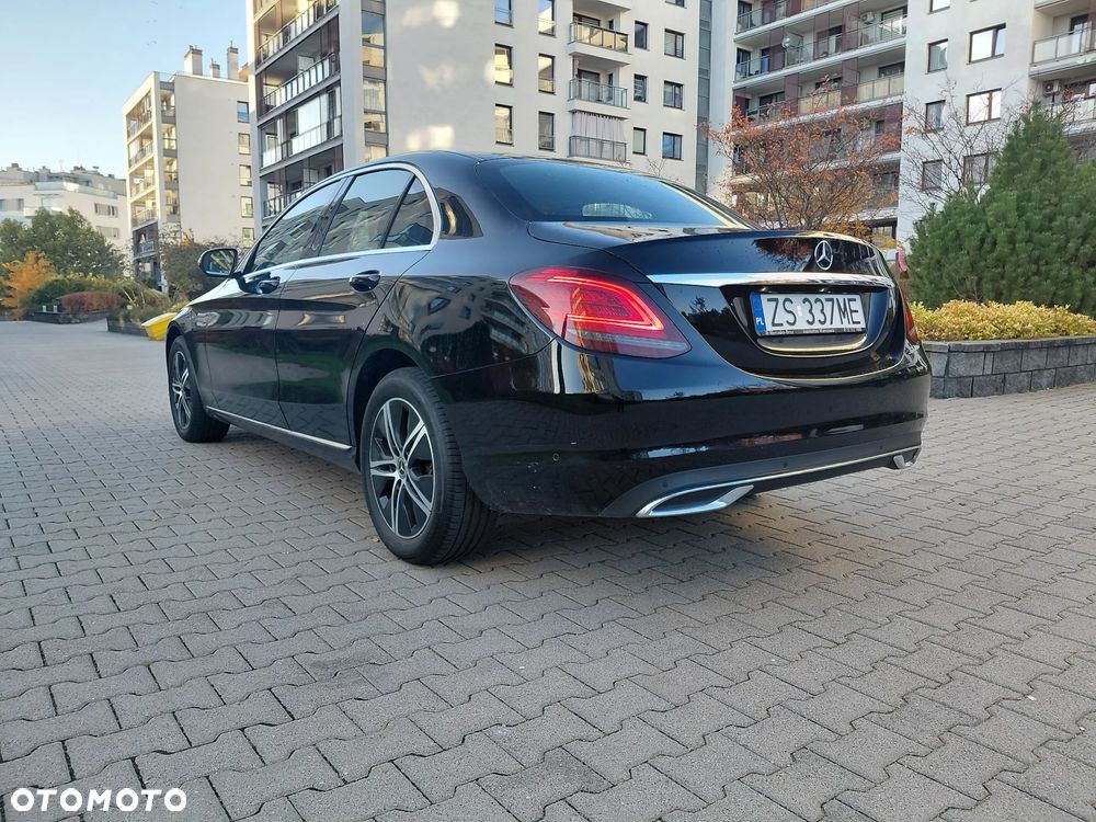 Mercedes-Benz Klasa C 180 9G-TRONIC - 12