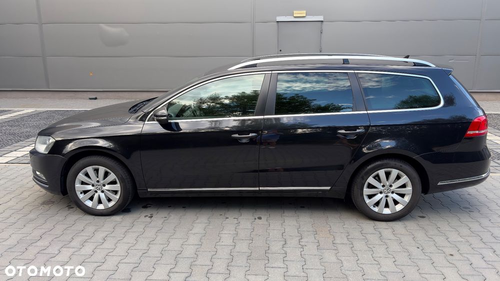 Volkswagen Passat 1.6 TDI DPF BlueMotion Technology Highline - 3