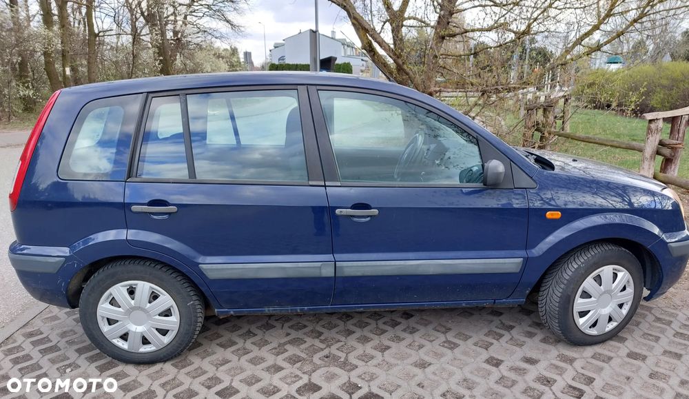 Ford Fusion 1.4 Trend - 8