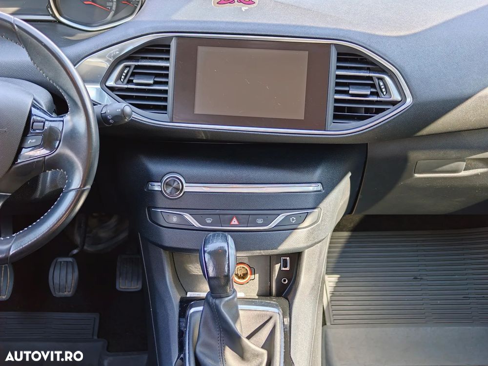 Peugeot 308 - 9