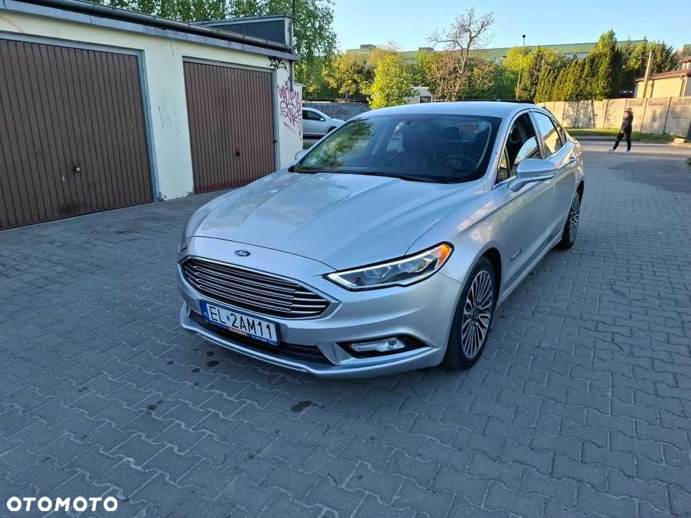 Ford Fusion - 2