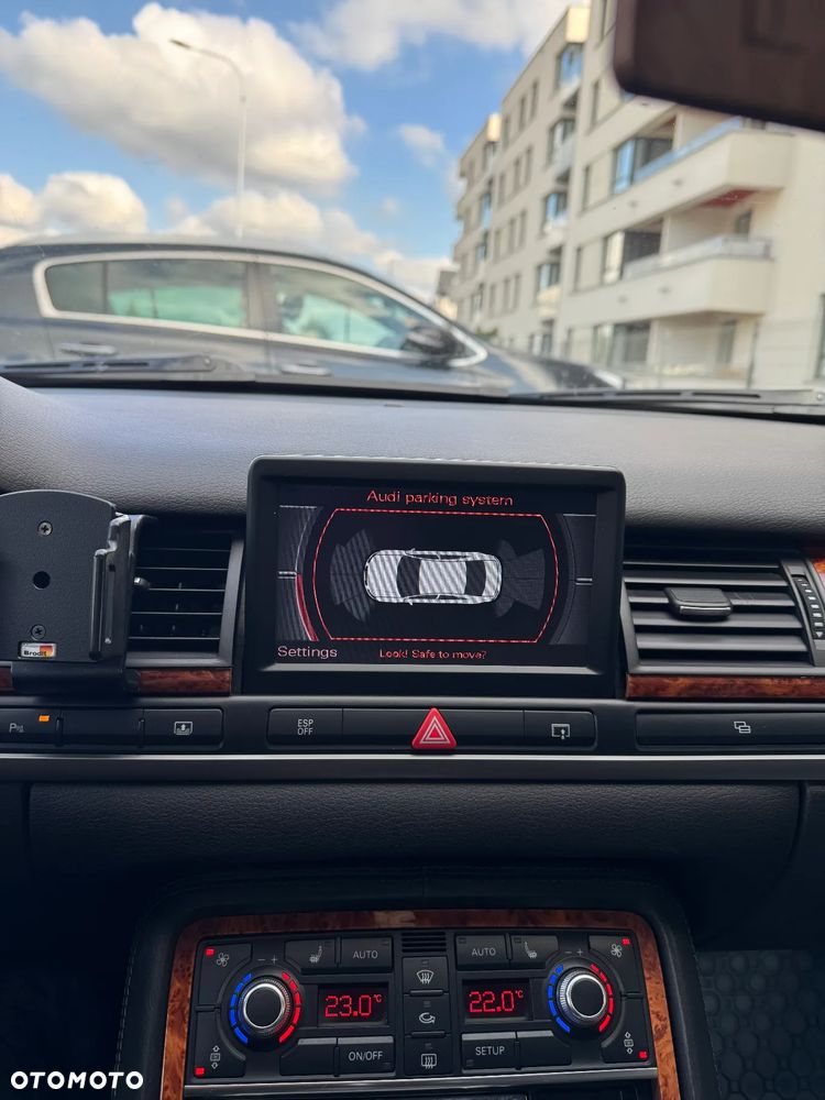 Audi A8 4.2 Quattro - 20