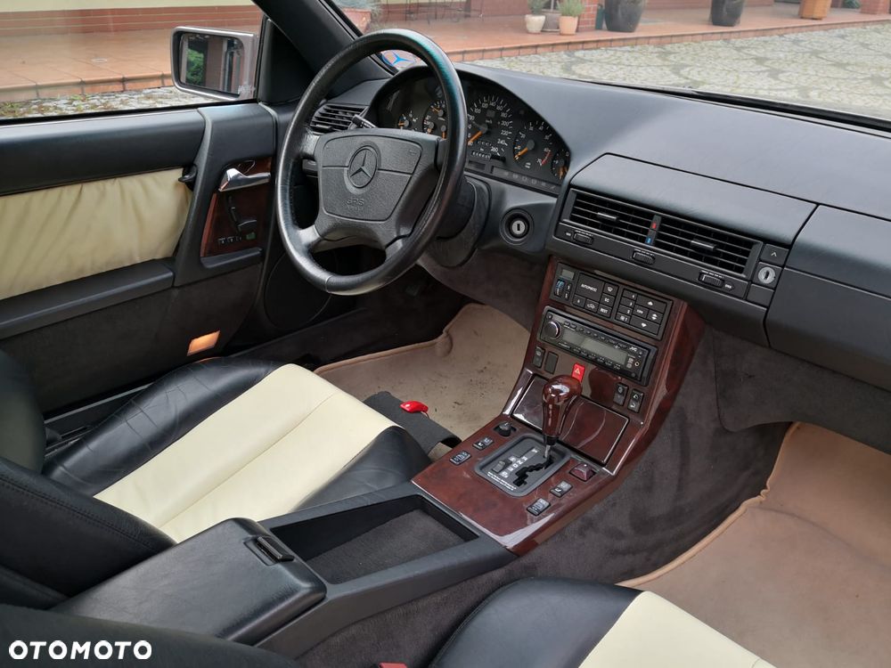 Mercedes-Benz SL - 14