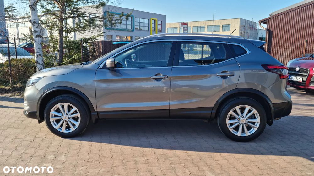 Nissan Qashqai - 2