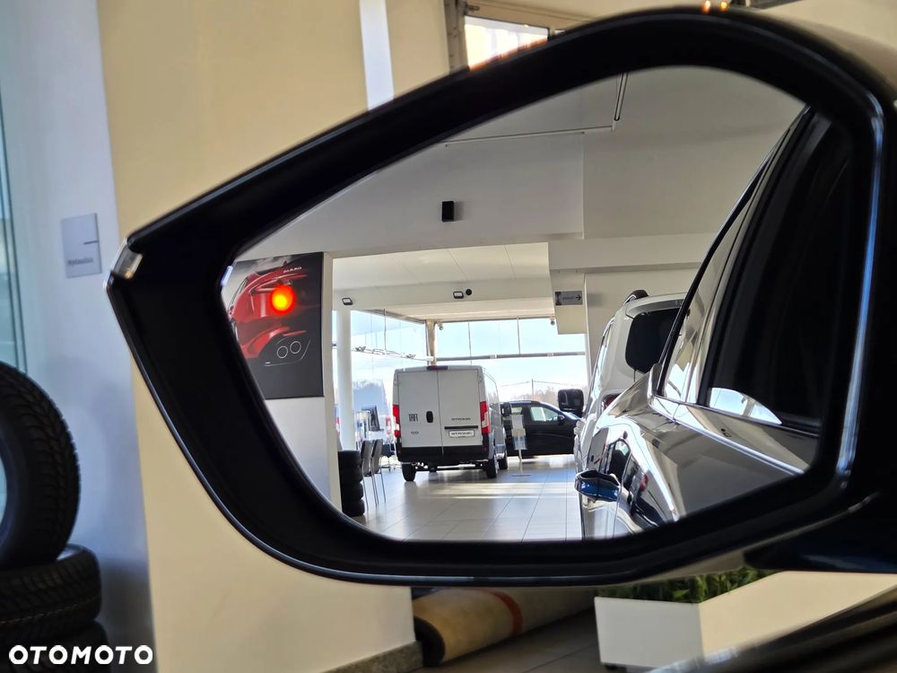 Peugeot 408 1.6 Plug-In Hybrid 180 GT EAT8 - 29