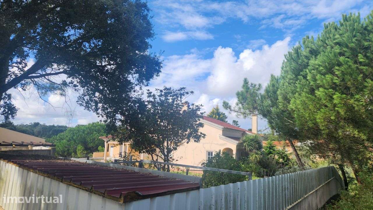 Moradia T5, ampla, vistosa, bem localizada, c/ piscina e ginásio. - Grande imagem: 4/60