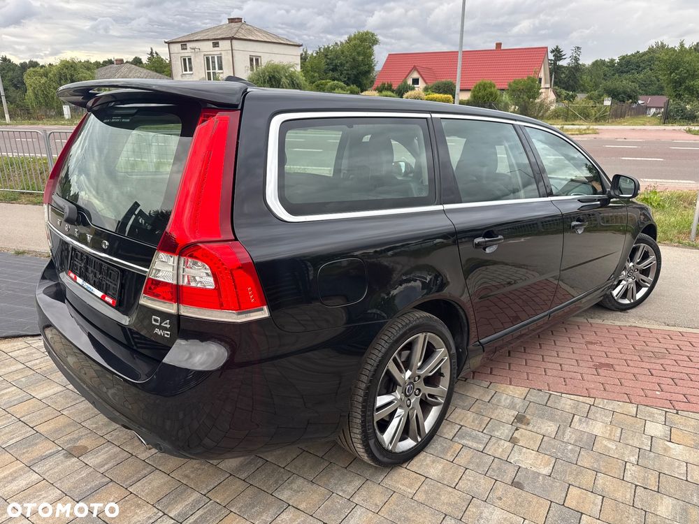 Volvo V70 D5 AWD Dynamic Momentum - 23
