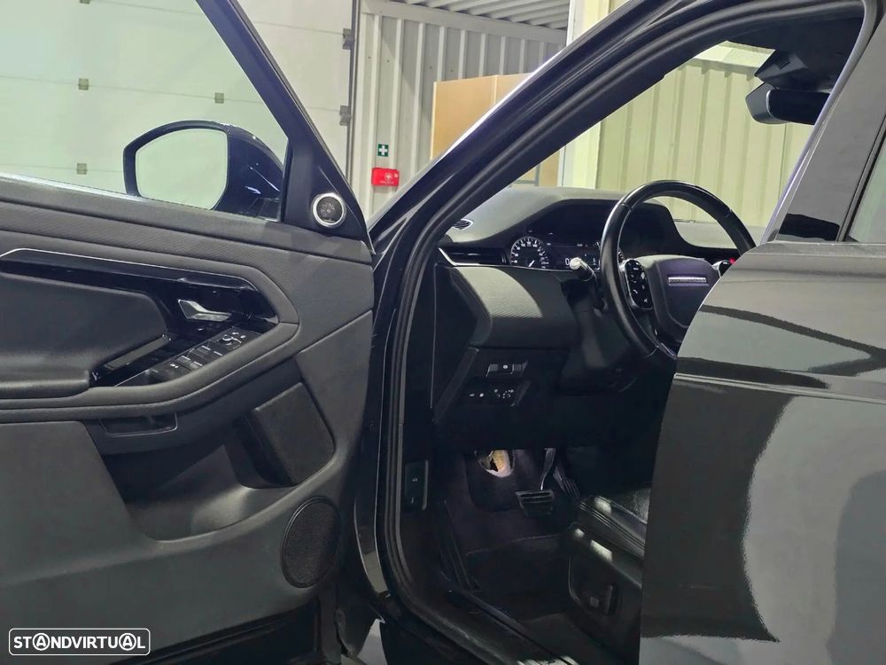 Land Rover Range Rover Evoque 1.5 P300e AWD Auto - 29