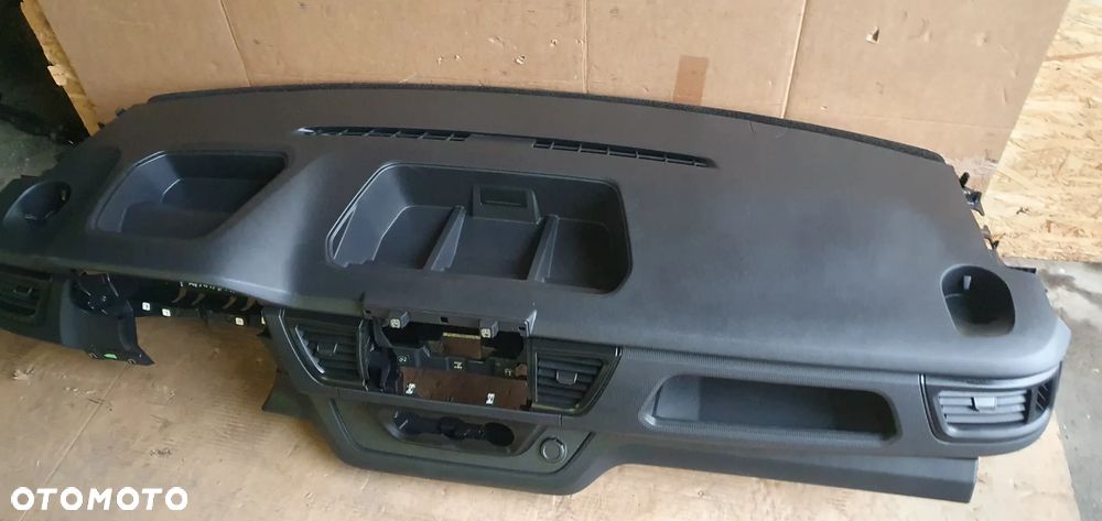 Konsola deska rozdzielcza kokpit Nissan Primastar Trafic III Lift IV - 10