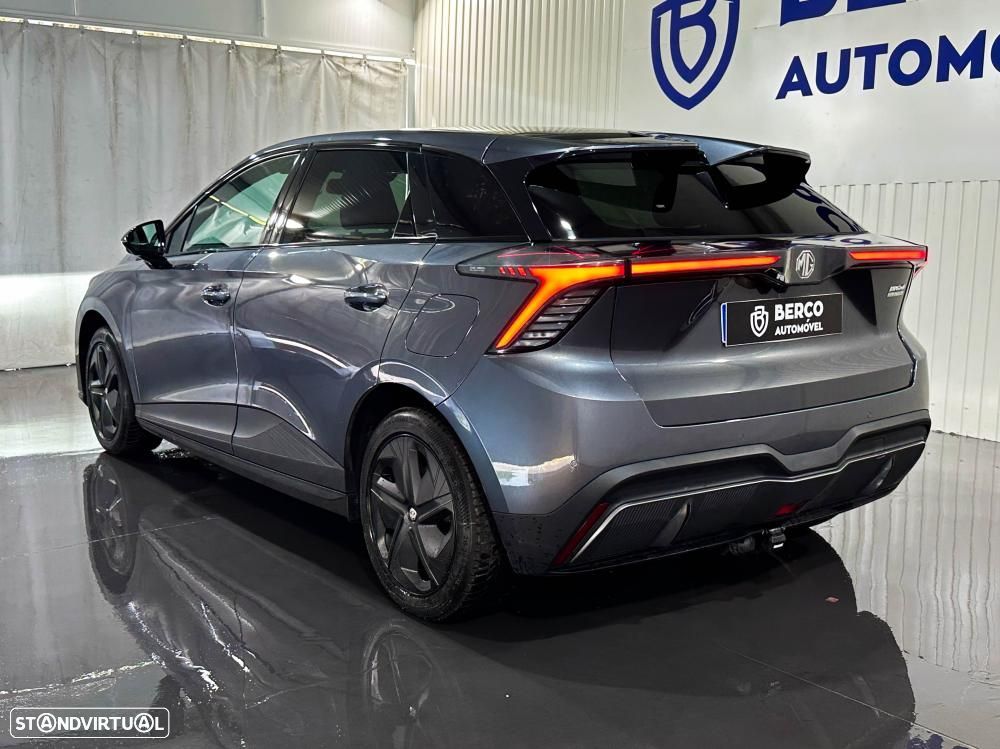 MG MG4 64 kWh Luxury - 7