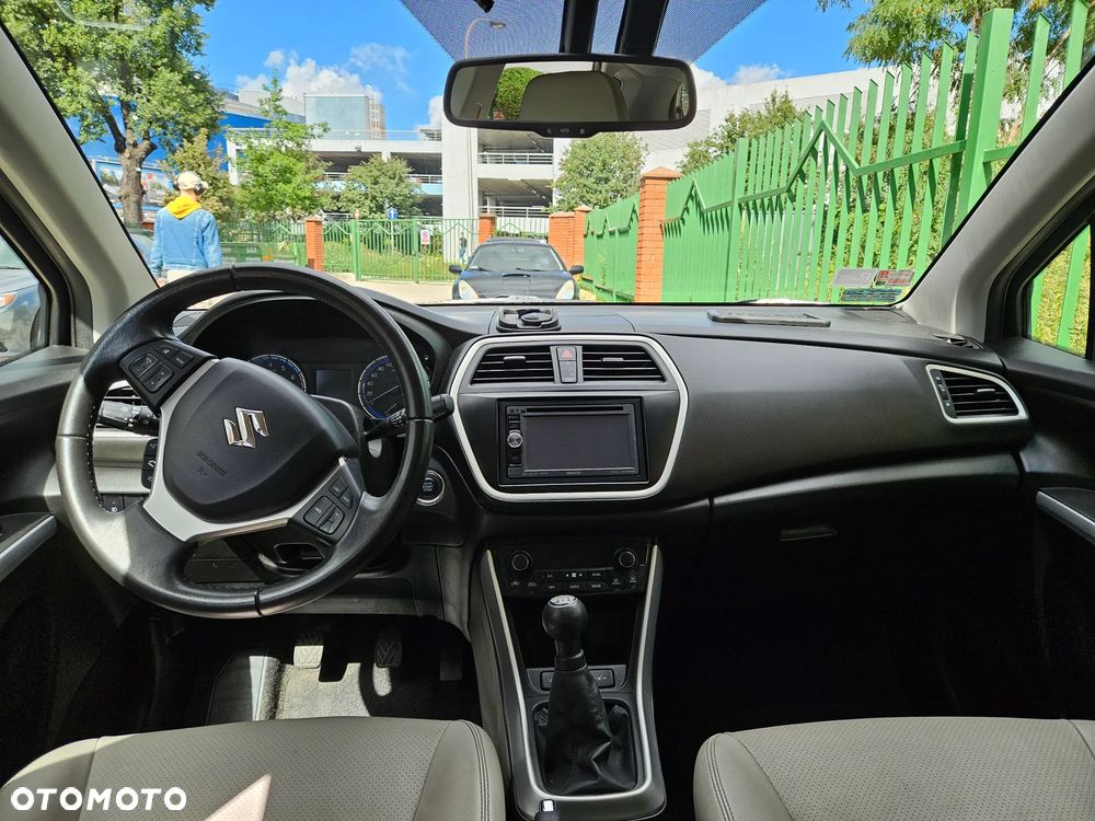 Suzuki SX4 S-Cross 1.6 Premium Plus - 4