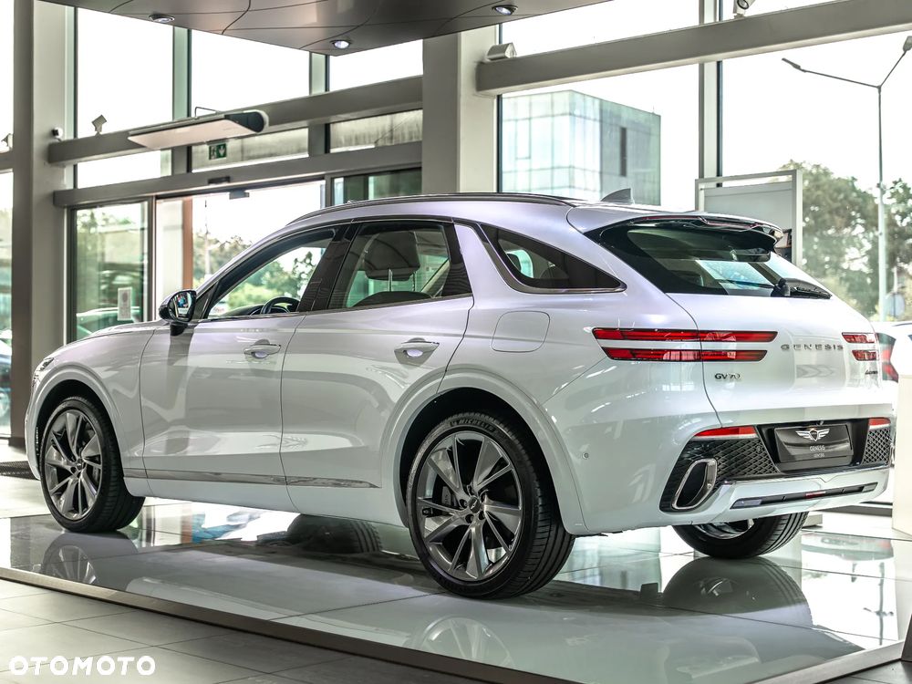Genesis GV70 2.5T AWD AT8 Luxury Line - 5
