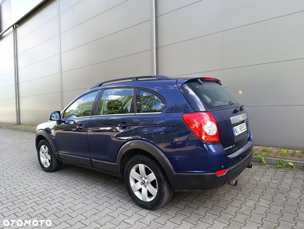 Chevrolet Captiva 2.4 4WD 7 Sitzer LT - 18