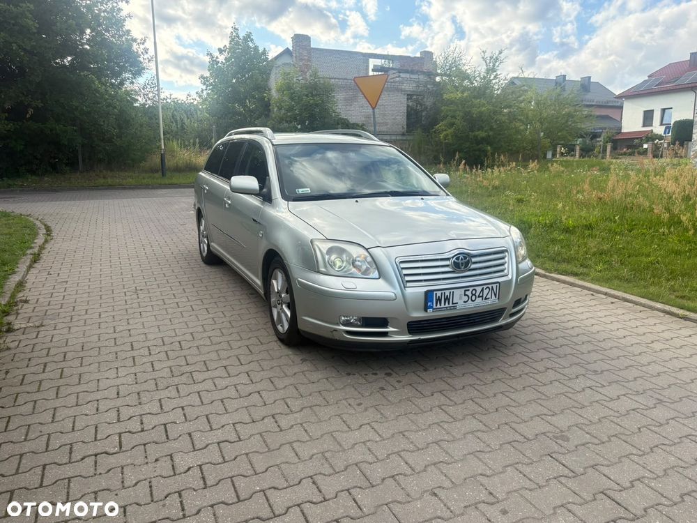 Toyota Avensis 2.0 VVT-i Prestige - 2