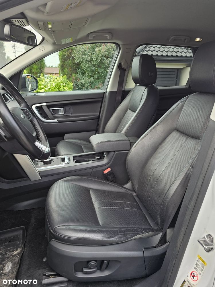 Land Rover Discovery Sport - 8