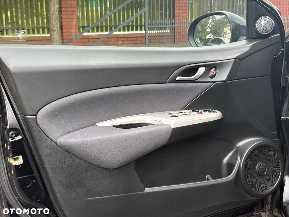 Honda Civic 1.4 i-VTEC Comfort - 19