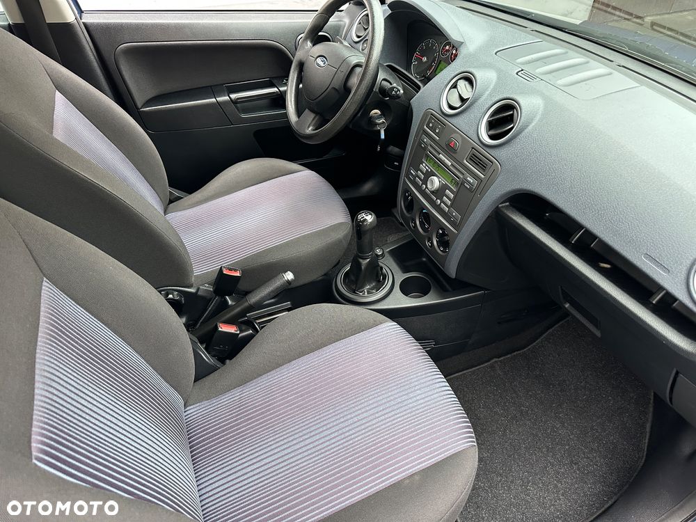 Ford Fusion 1.4 Elegance - 18