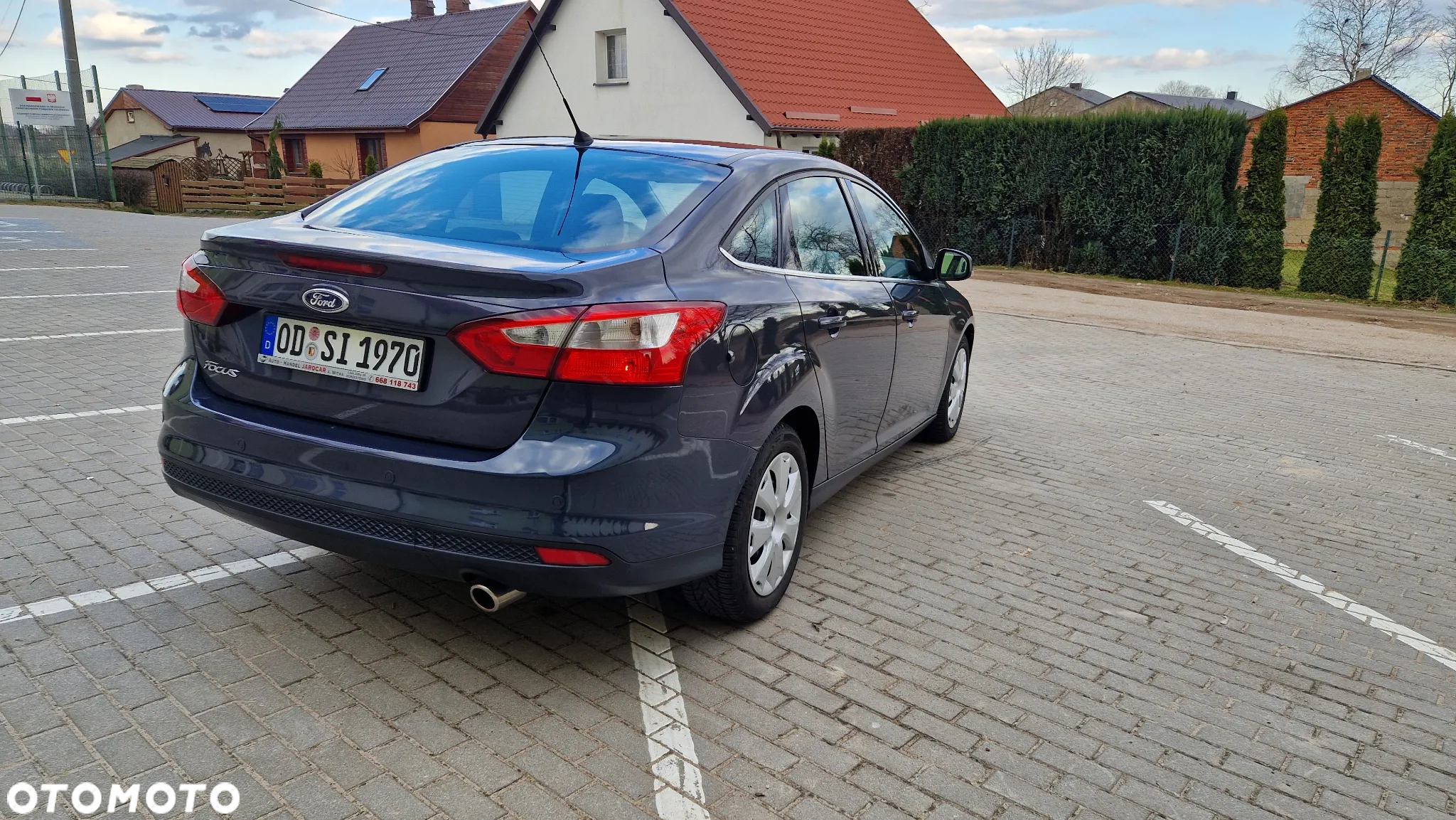 Ford Focus Turnier 1.6 EcoBoost Start-Stopp-System SYNC Edition - 13