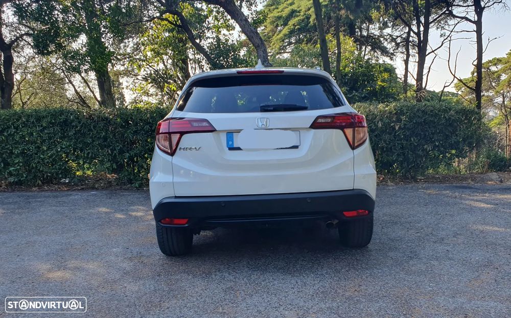 Honda HR-V 1.5 i-VTEC Executive CVT - 24