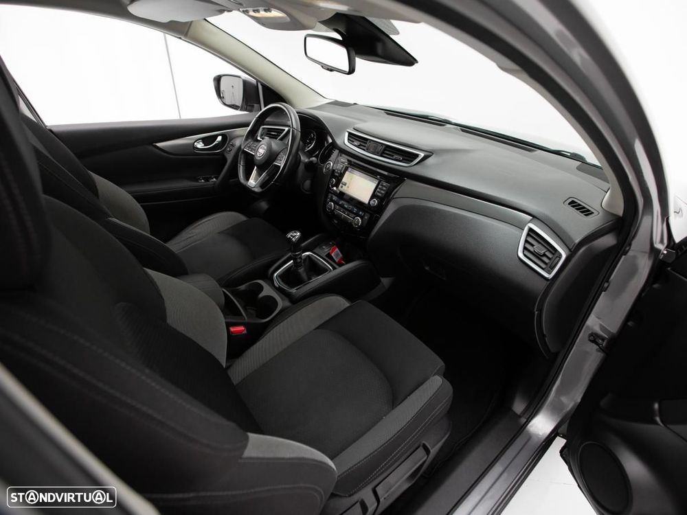 Nissan Qashqai 1.5 dCi N-Connecta - 9