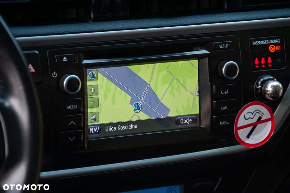Toyota Auris 2.0 D-4D Executive - 32
