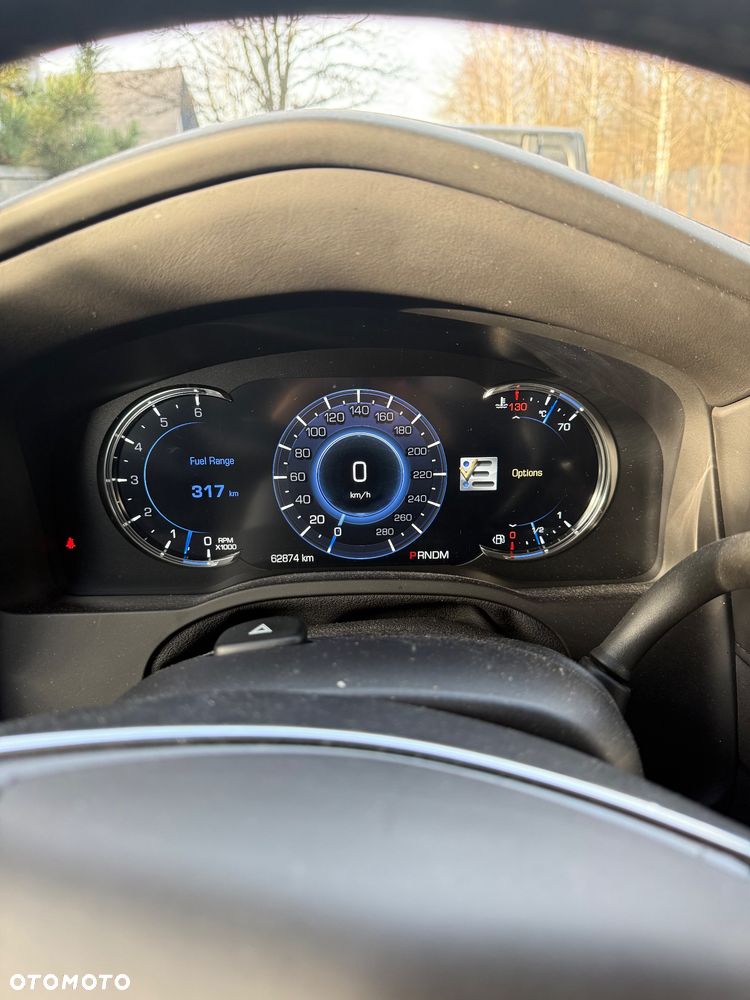 Cadillac Escalade - 4