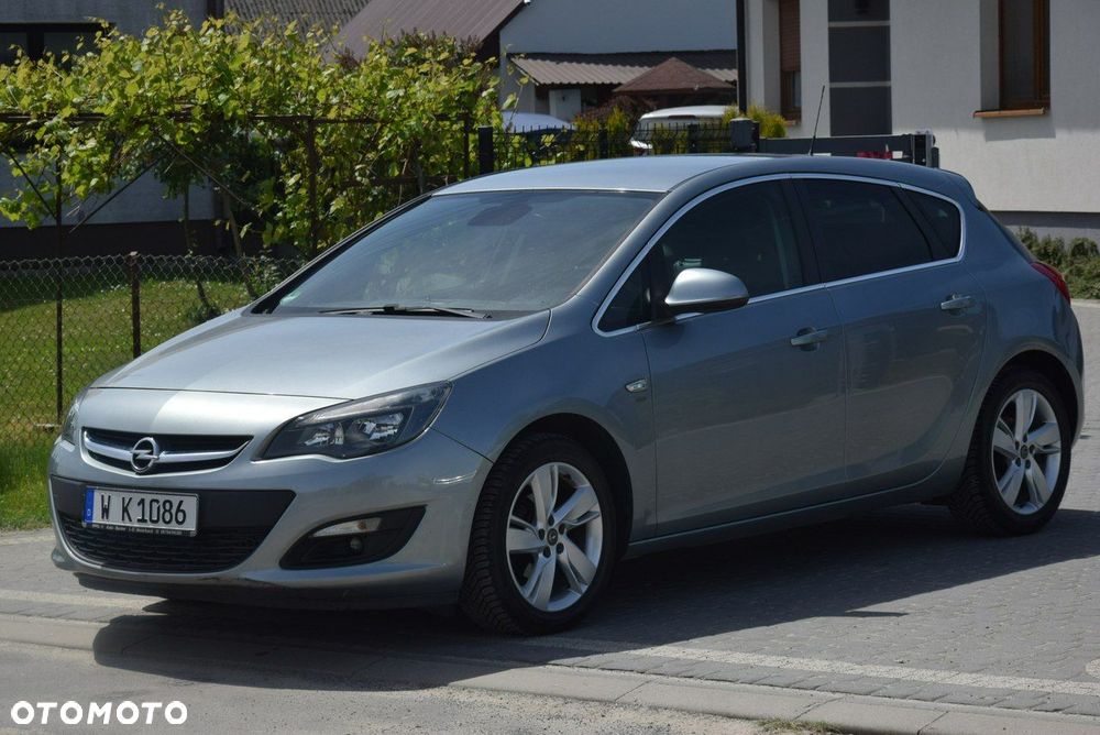 Opel Astra 1.4 T Energy EU6 - 4