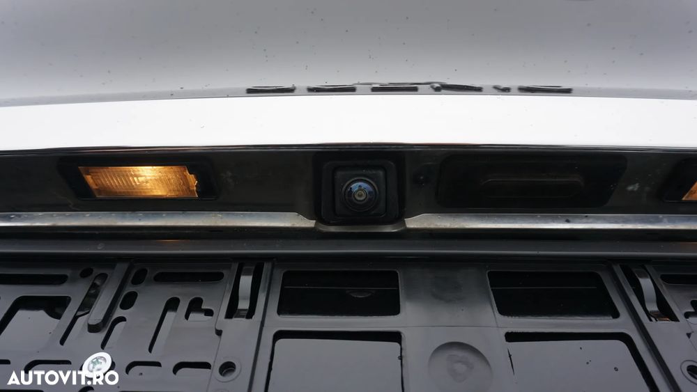 Renault Grand Scenic ENERGY TCe 130 BOSE EDITION - 17