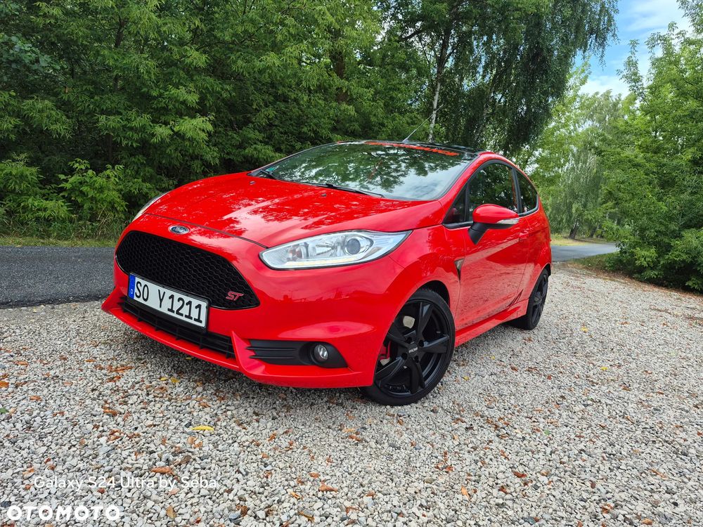 Ford Fiesta 1.6 EcoBoost mit Leder-Sport-Paket ST - 1