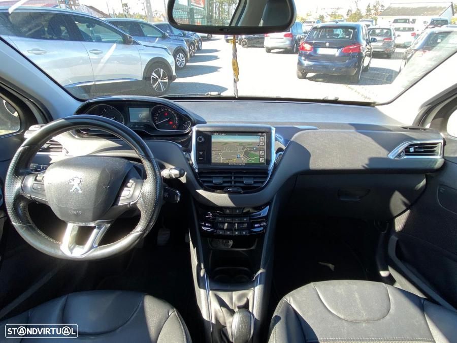 Peugeot 208 e-HDi 92 Stop&Start Style - 9