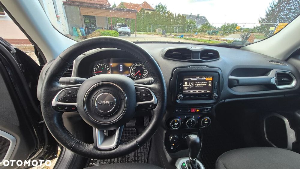 Jeep Renegade - 12