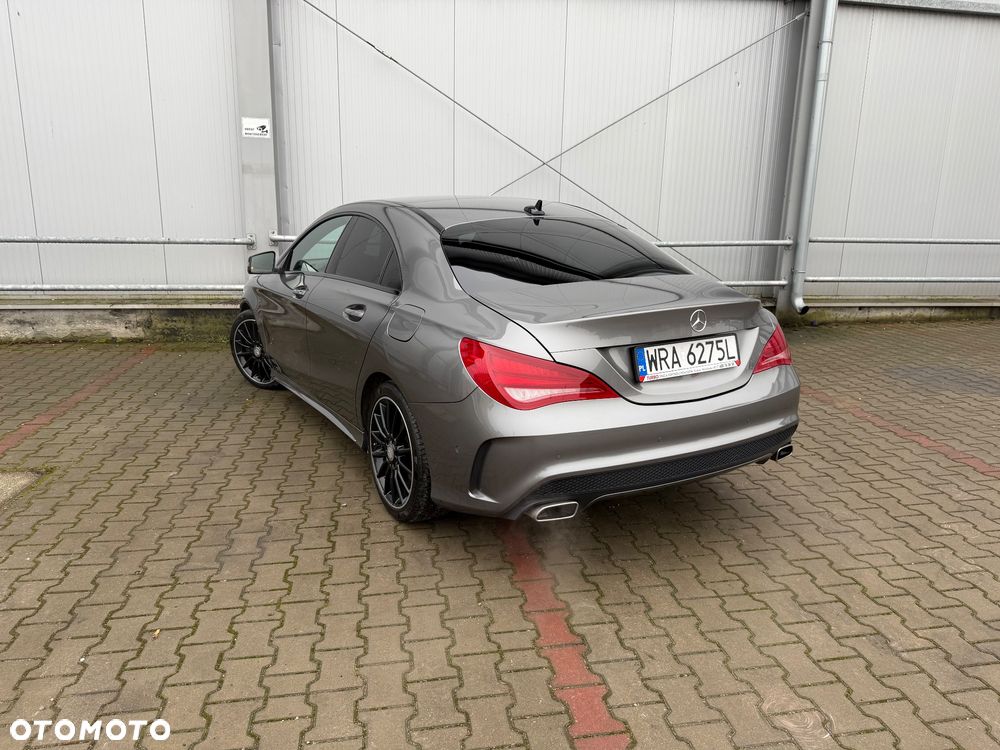 Mercedes-Benz CLA 220 CDI 7G-DCT AMG Line - 4