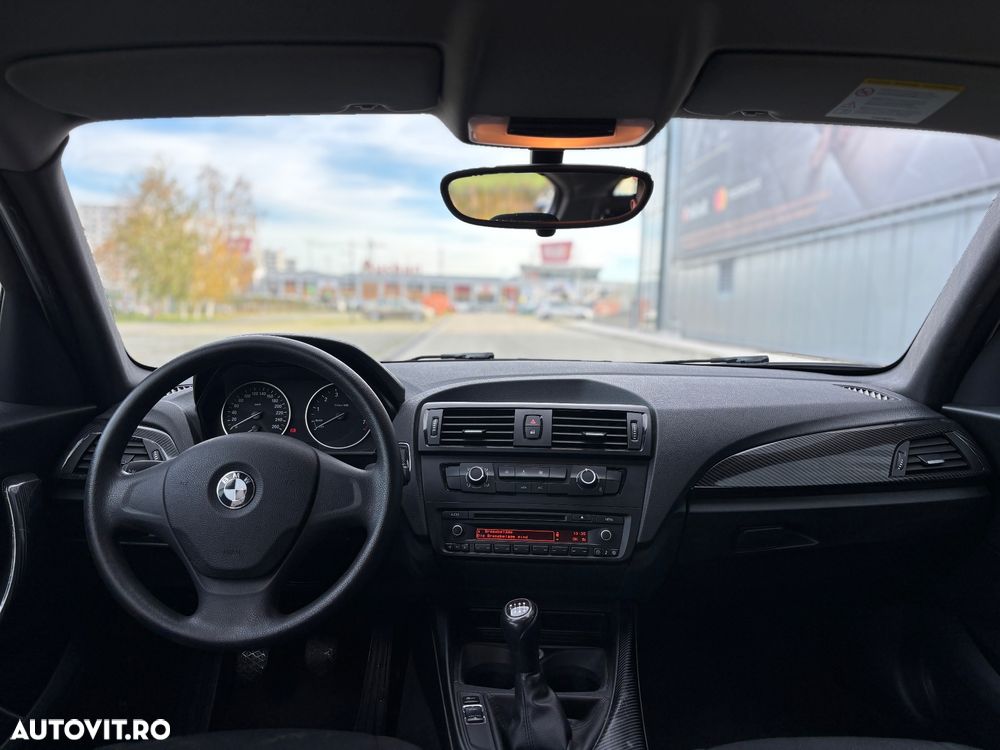 BMW Seria 1 114i Sport Line - 3