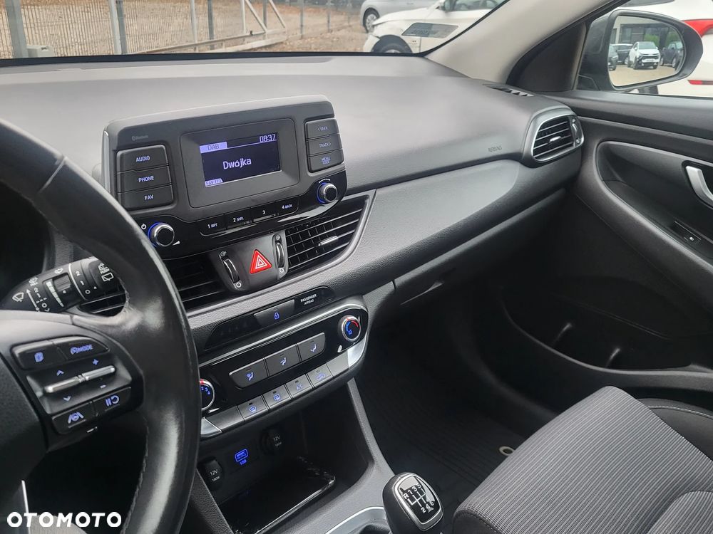 Hyundai i30 1.5 DPI Modern - 18