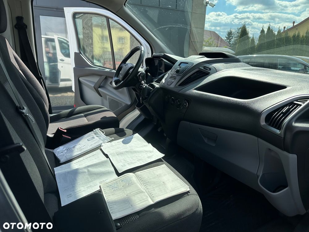 Ford TRANSIT CUSTOM - 15