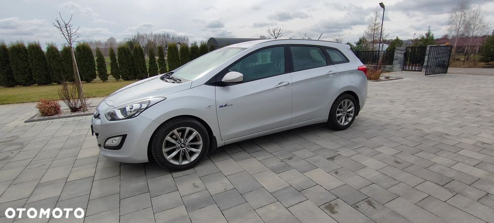 Hyundai i30 1.4 Classic + - 12