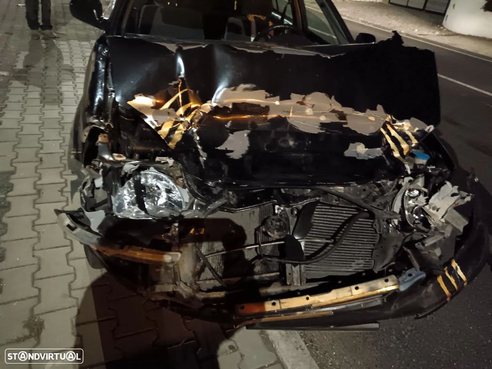 Honda Civic 1.4i S - 4