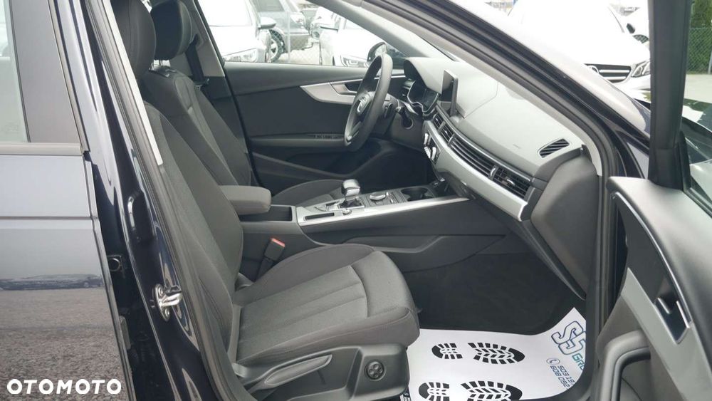 Audi A4 Avant - 16