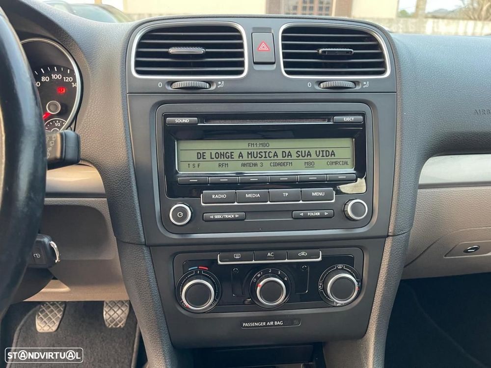 VW Golf 1.6 TDi Confortline - 13