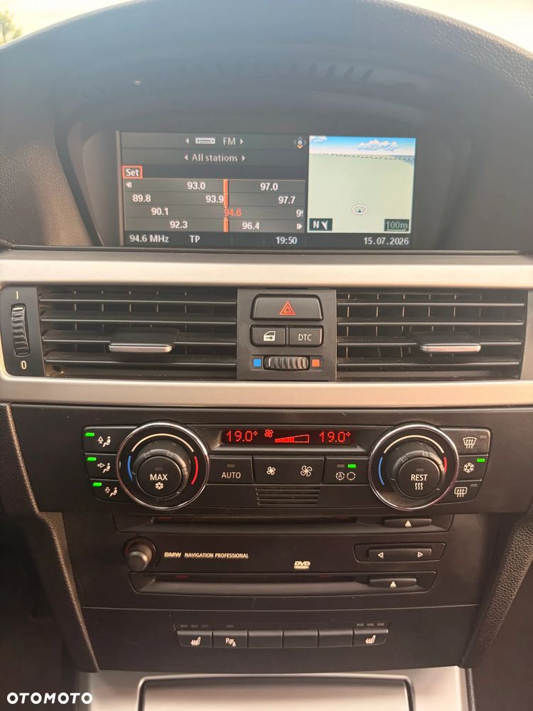 BMW Seria 3 325i - 11